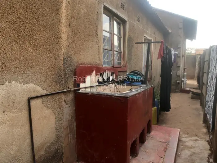 4 Bedroom House for Sale in Kuwadzana, Harare