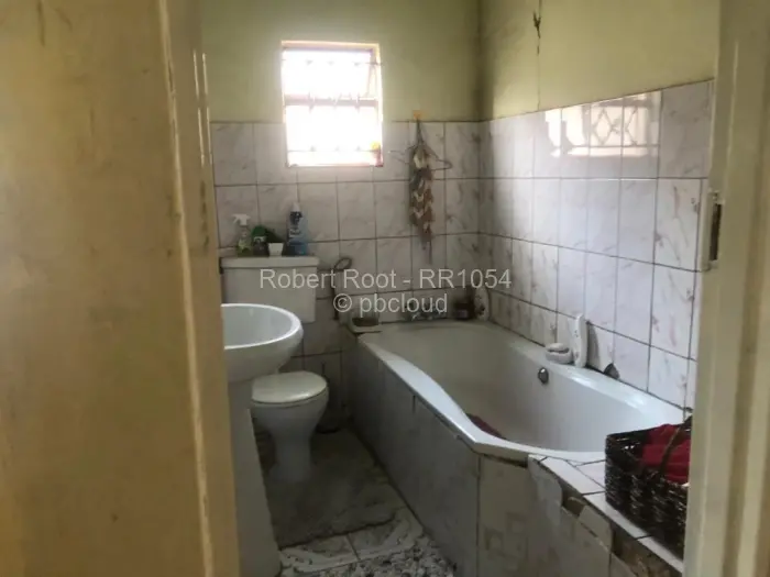 4 Bedroom House for Sale in Kuwadzana, Harare