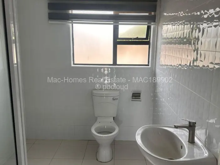 Townhouse/Cluster for Sale in Waterfalls, Harare