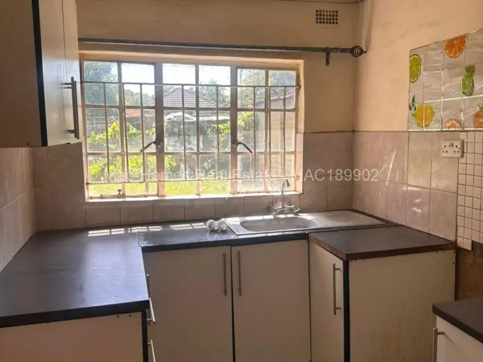 Townhouse/Cluster for Sale in Waterfalls, Harare