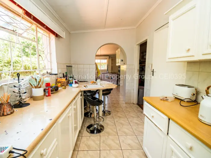 2 Bedroom House for Sale in Helensvale, Harare