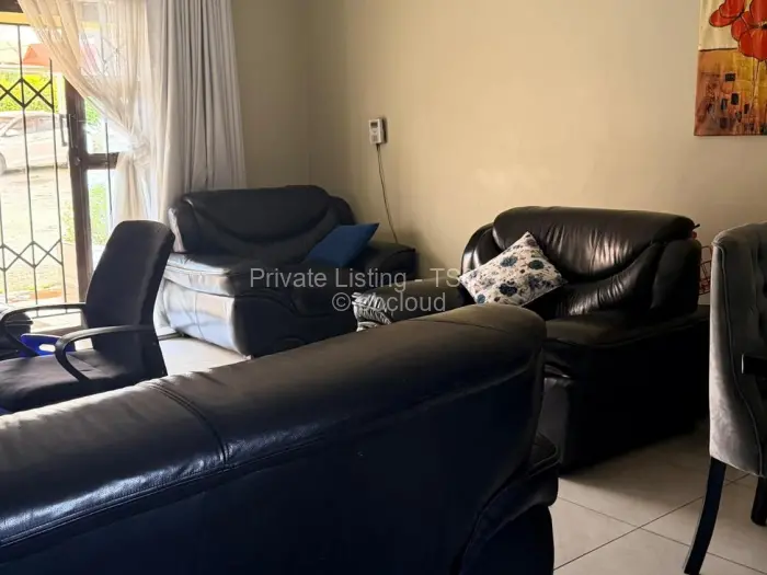 Townhouse/Cluster to Rent in Mount Pleasant, Harare