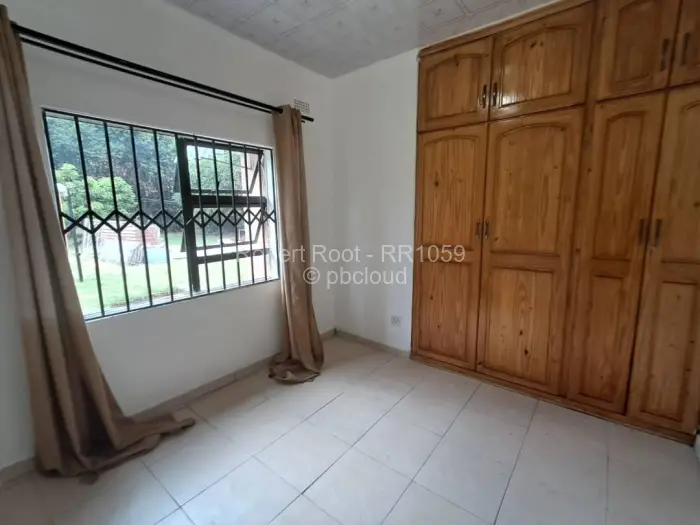 4 Bedroom House to Rent in Borrowdale West