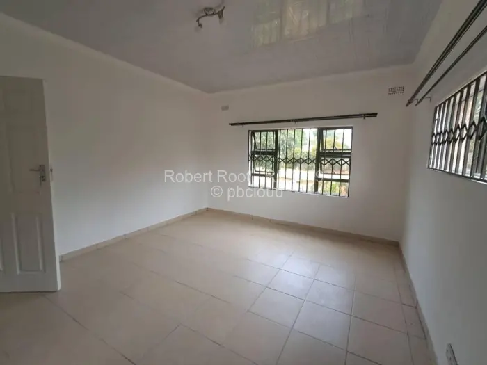 4 Bedroom House to Rent in Borrowdale West