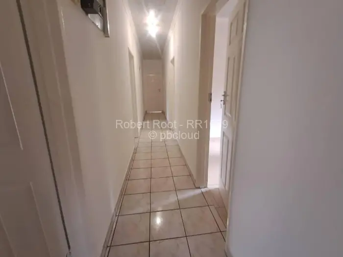 4 Bedroom House to Rent in Borrowdale West