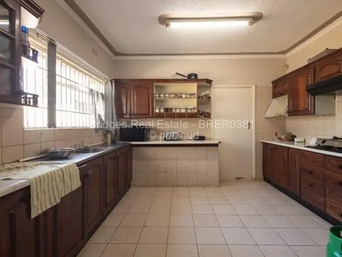 4 Bedroom House to Rent in Mount Pleasant, Harare