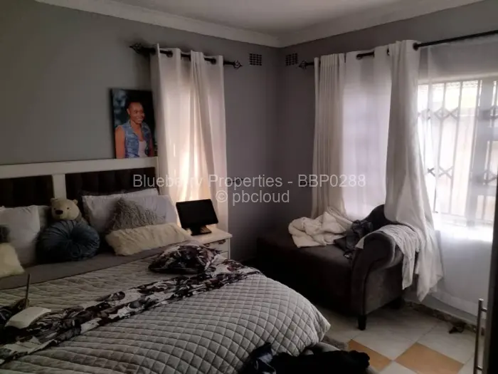 4 Bedroom House for Sale in Madokero Estates, Harare