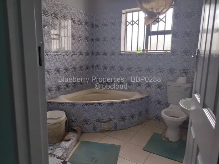 4 Bedroom House for Sale in Madokero Estates, Harare