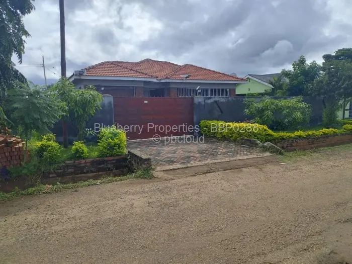 4 Bedroom House for Sale in Madokero Estates, Harare
