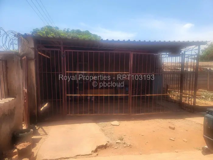 4 Bedroom House for Sale in Kambuzuma, Harare