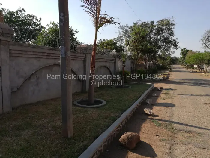 3 Bedroom House to Rent in Braeside, Harare