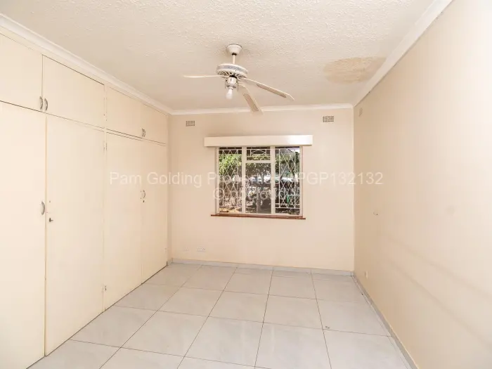 Townhouse/Cluster for Sale in Bluff Hill, Harare