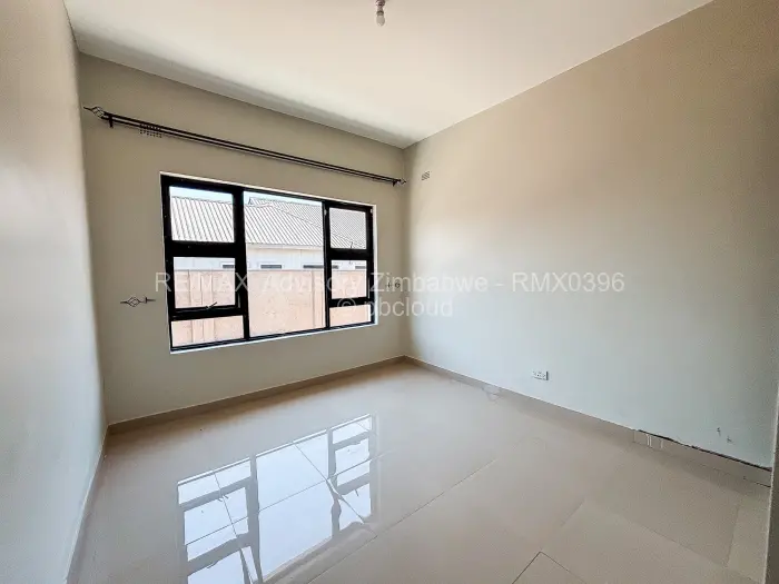 Townhouse/Cluster to Rent in Marlborough