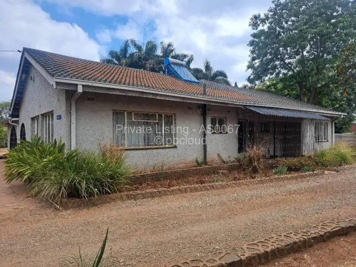 4 Bedroom House to Rent in Emerald Hill, Harare