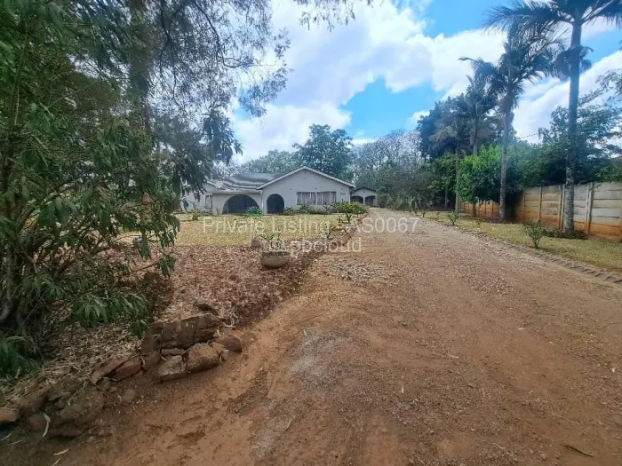 4 Bedroom House to Rent in Emerald Hill, Harare