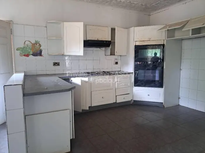 4 Bedroom House to Rent in Emerald Hill, Harare