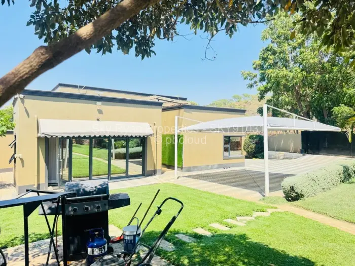 5 Bedroom House for Sale in Carrick Creagh Estate, Harare