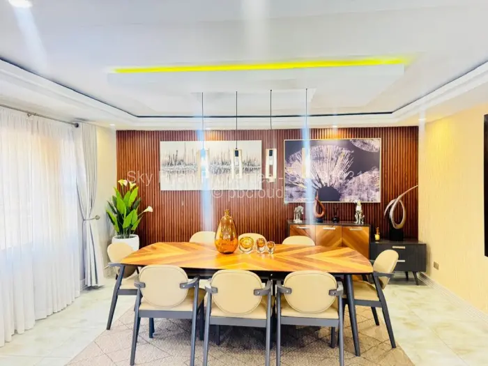 5 Bedroom House for Sale in Carrick Creagh Estate, Harare