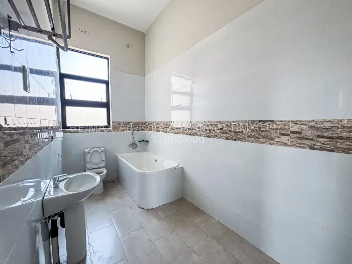 Townhouse/Cluster to Rent in Marlborough