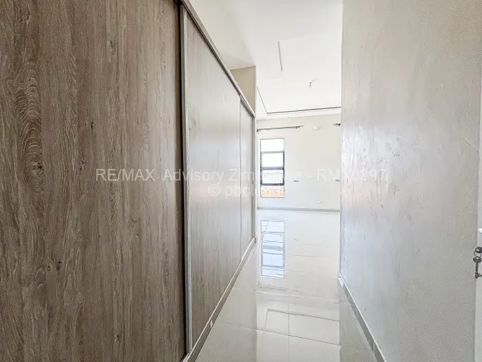 Townhouse/Cluster to Rent in Marlborough