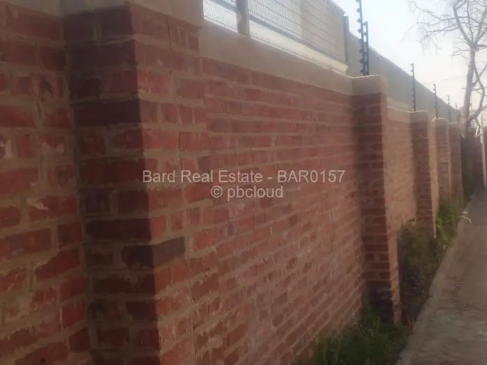 Townhouse/Cluster for Sale in Eastlea, Harare
