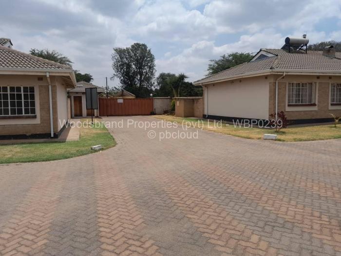 Townhouse/Cluster for Sale in Waterfalls, Harare