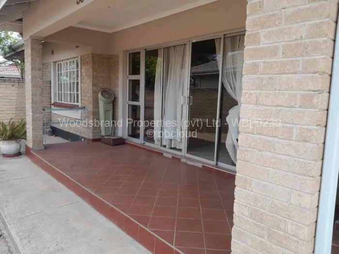 Townhouse/Cluster for Sale in Waterfalls, Harare