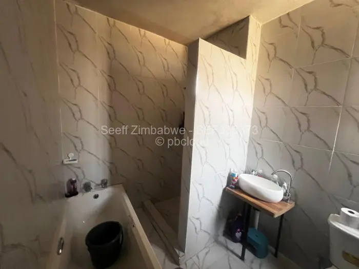 Flat/Apartment to Rent in Zimre Park, Harare