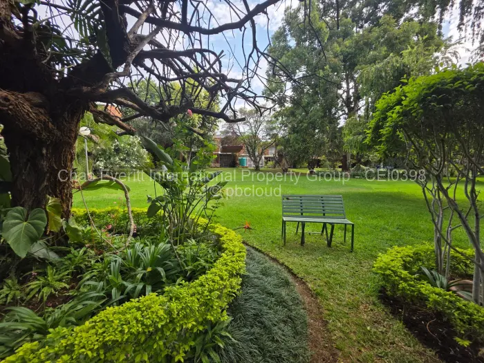 Townhouse/Cluster for Sale in Ascot, Bulawayo