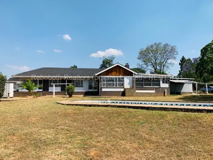 4 Bedroom House to Rent in The Grange, Harare