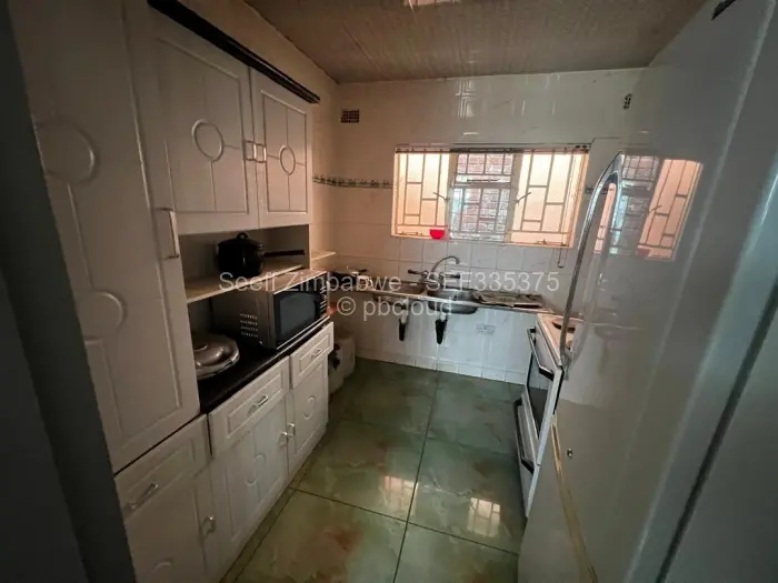 Warehouse/Industrial to Rent in Chitungwiza, Chitungwiza