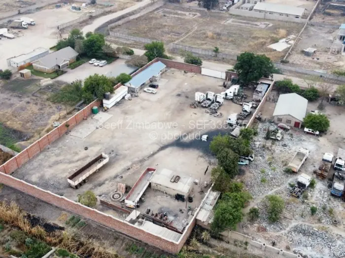 Warehouse/Industrial to Rent in Chitungwiza, Chitungwiza