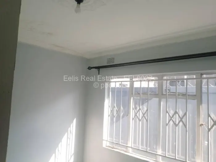 4 Bedroom House for Sale in Montrose, Gweru