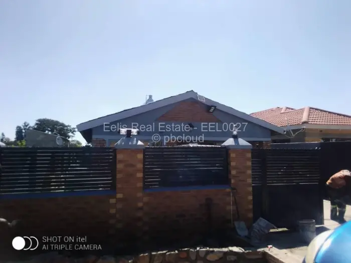 4 Bedroom House for Sale in Montrose, Gweru