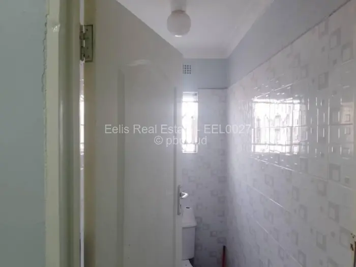 4 Bedroom House for Sale in Montrose, Gweru