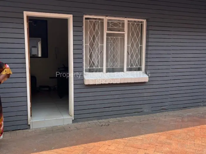 Office to Rent in Eastlea, Harare