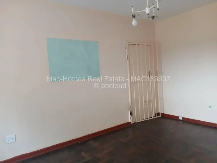 Flat/Apartment to Rent in Mabelreign, Harare