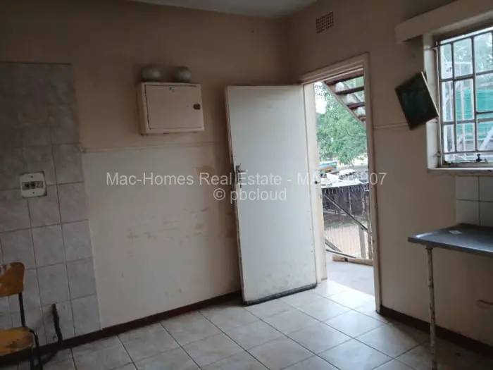 Flat/Apartment to Rent in Mabelreign, Harare