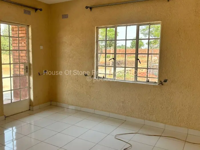 3 Bedroom House to Rent in Glen Forest, Harare