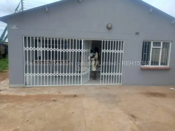 5 Bedroom House to Rent in Budiriro, Harare