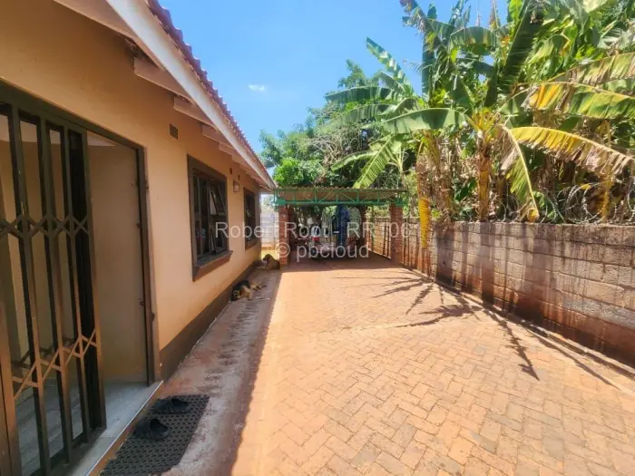 3 Bedroom Cottage/Garden Flat to Rent in Greendale North, Harare