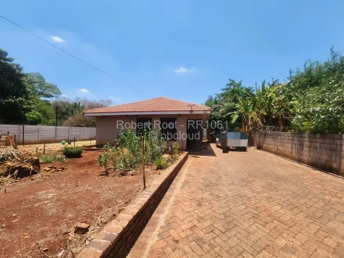 3 Bedroom Cottage/Garden Flat to Rent in Greendale North, Harare