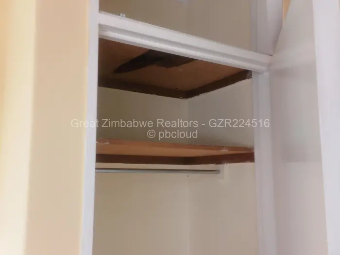 Flat/Apartment to Rent in Avondale