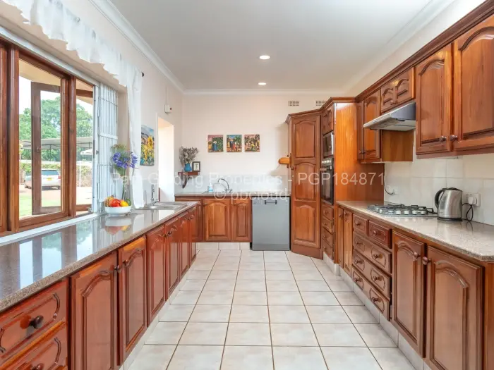 4 Bedroom House for Sale in Emerald Hill, Harare