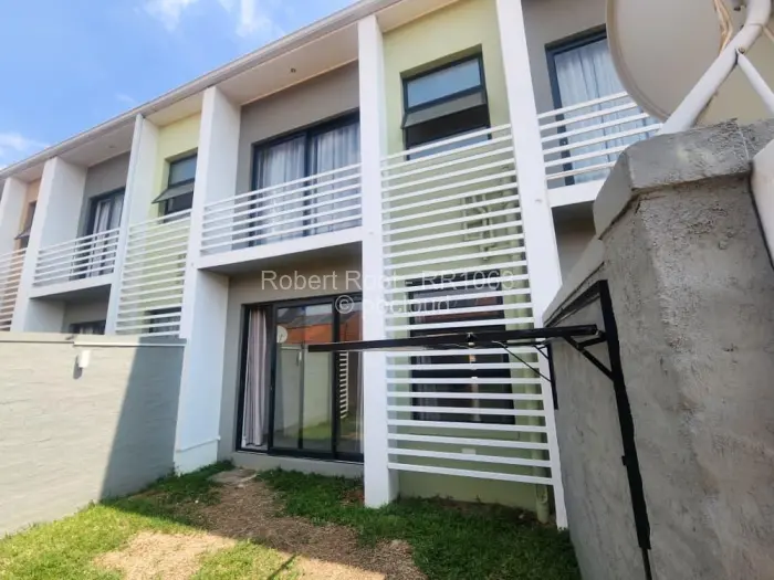 Flat/Apartment to Rent in Newlands, Harare