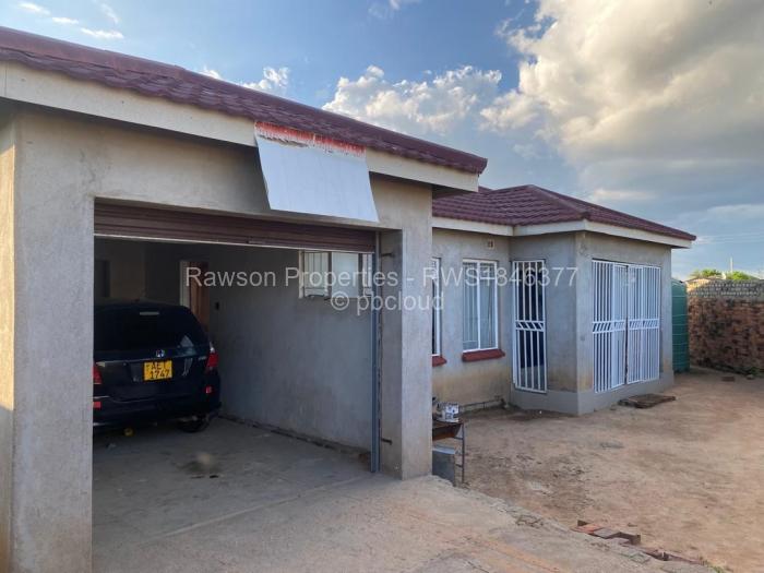 4 Bedroom House for Sale in Ushewokunze, Harare
