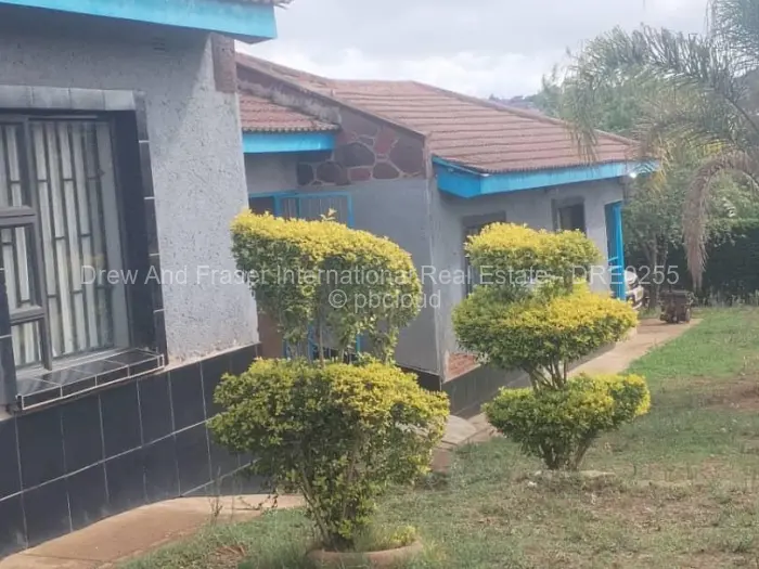 4 Bedroom House for Sale in Chipinge, Chipinge