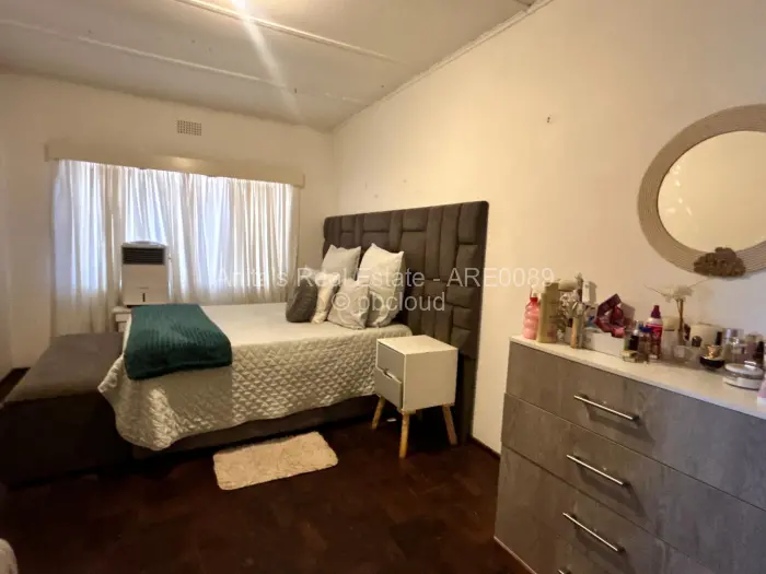 3 Bedroom House for Sale in Bradfield, Bulawayo