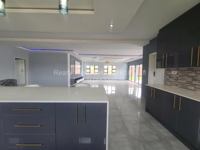 5 Bedroom House for Sale in Mount Pleasant Heights, Harare