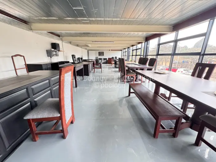 Warehouse/Industrial to Rent in Ruwa, Ruwa